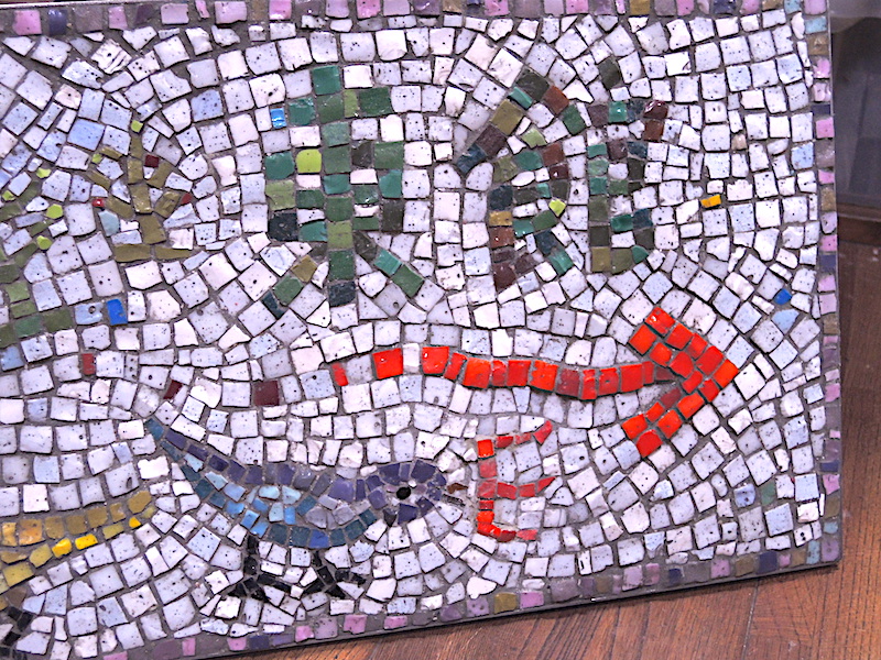 集合住宅 モザイクアート看板 岡田七歩美 制作2014年